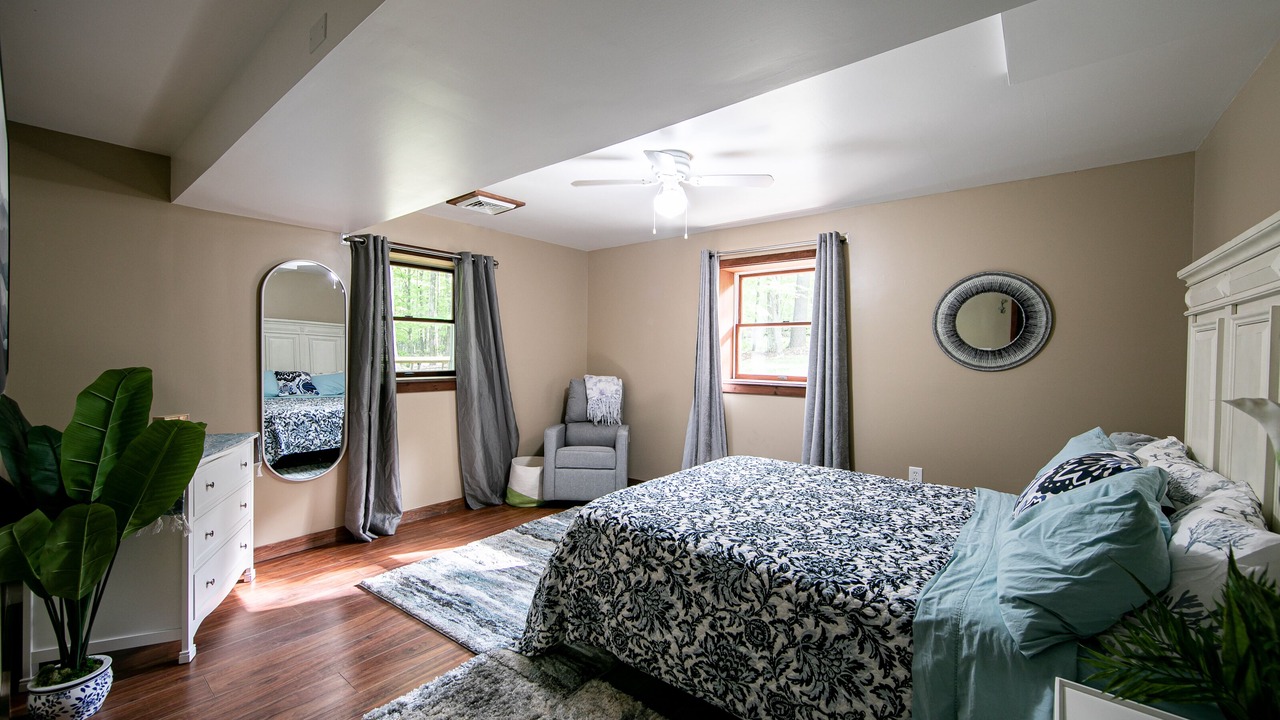 Photo of Bedroom in White Mills
