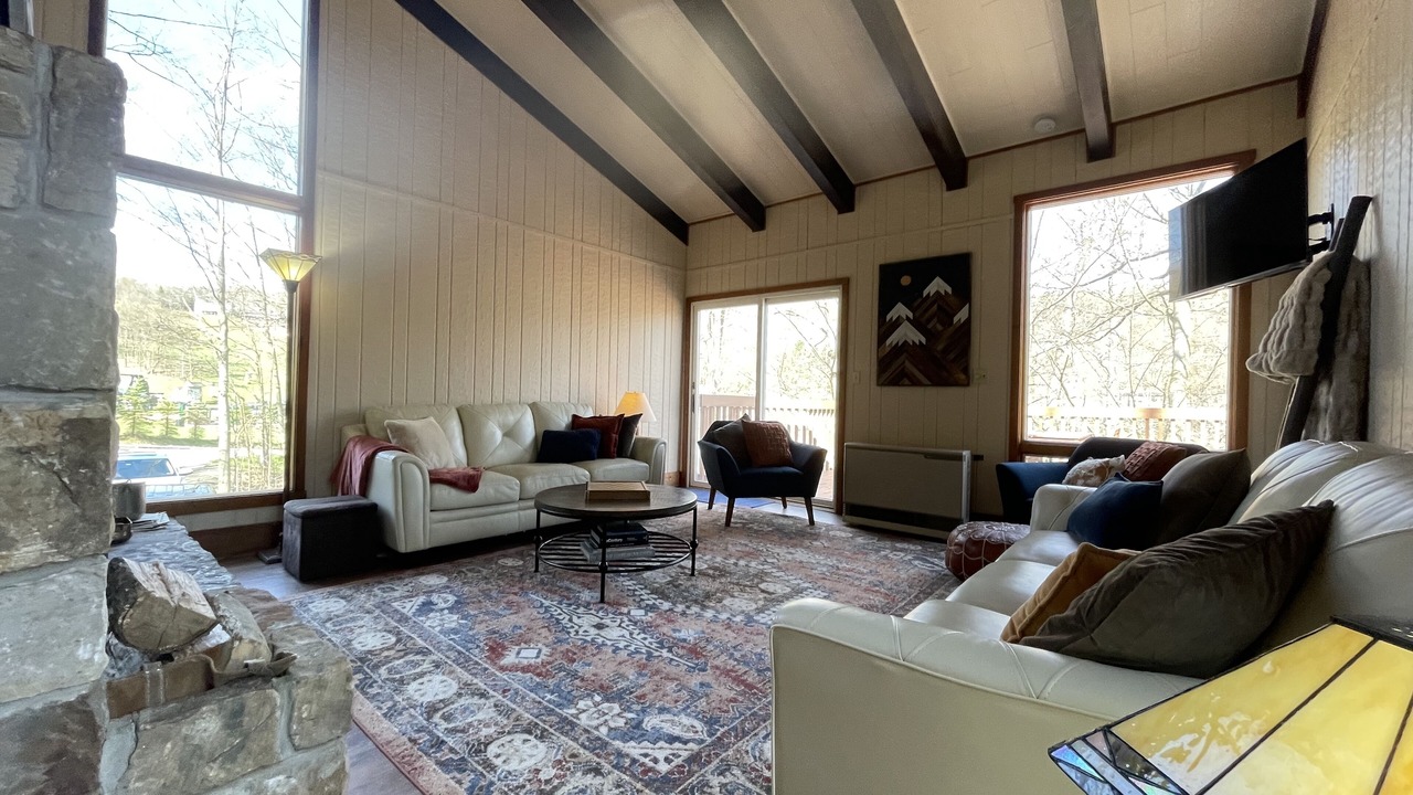 Photo of Bedroom in Hidden Valley