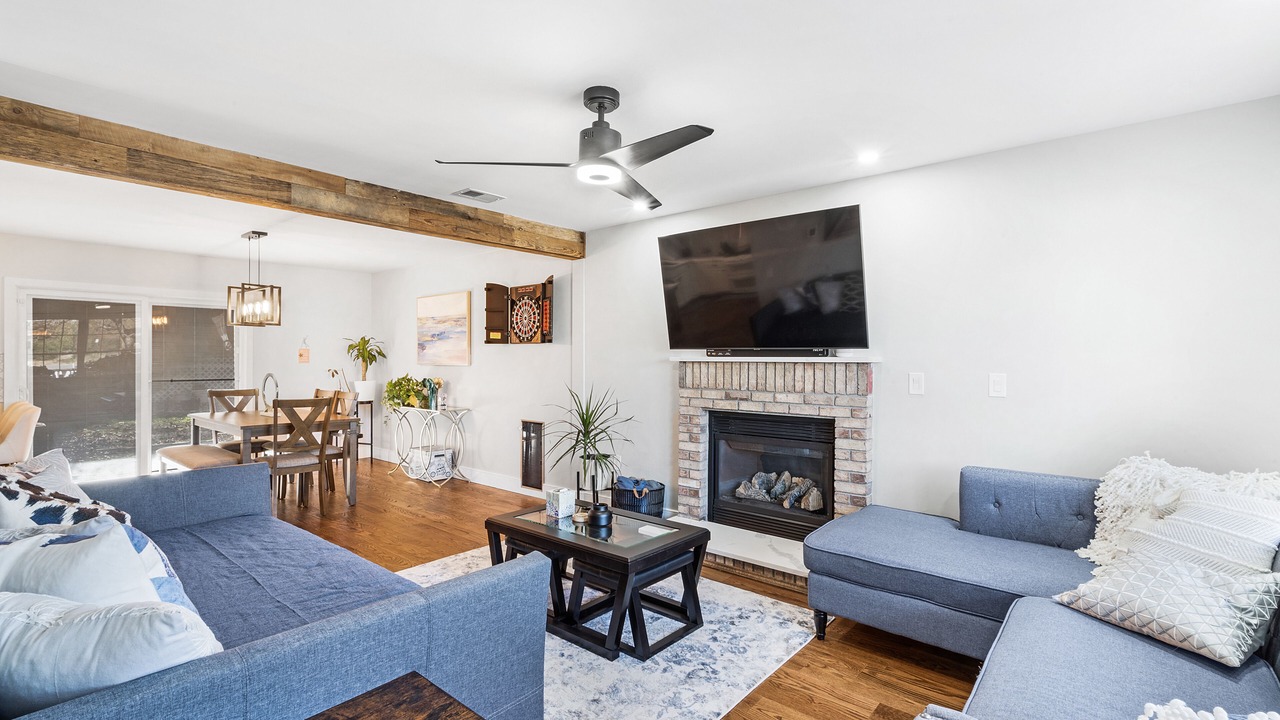 Photo of Livingroom in Keansburg