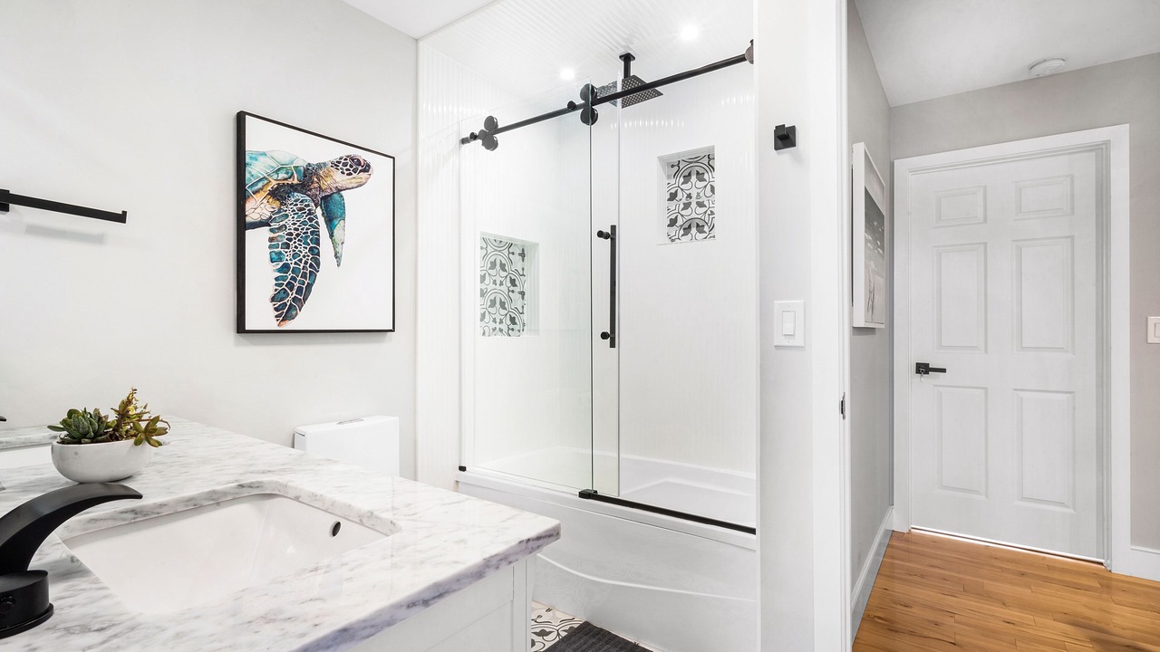 Photo of Bathroom in Keansburg