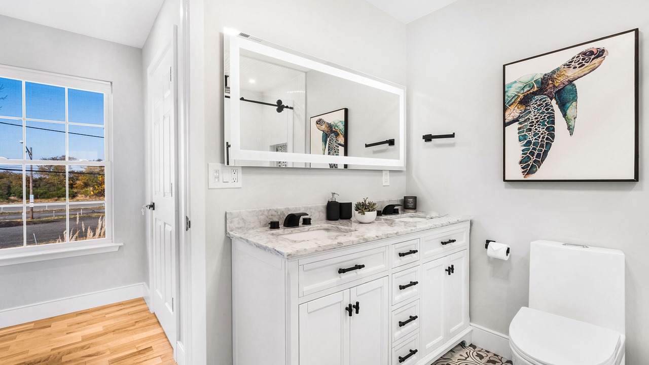 Photo of Bathroom in Keansburg