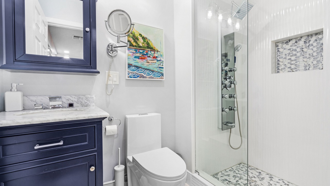 Photo of Bathroom in Keansburg