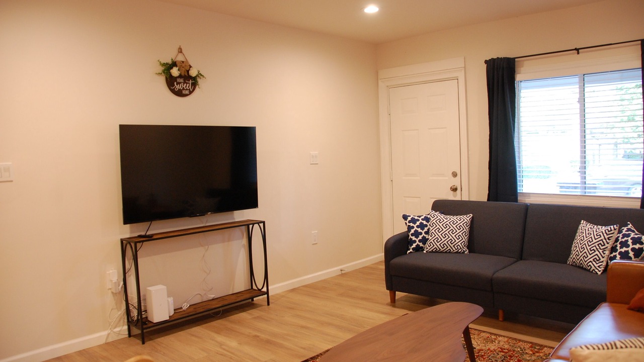 Photo of Livingroom in East Liberty