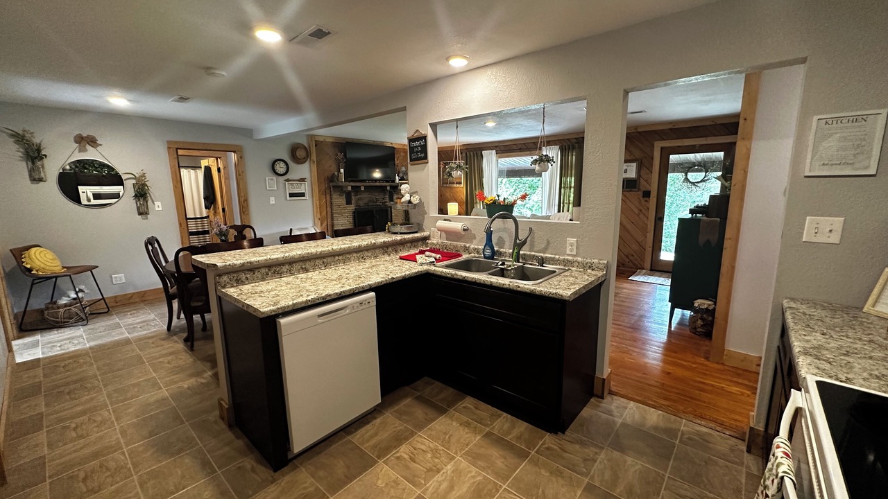 Photo of Kitchen in Helenwood