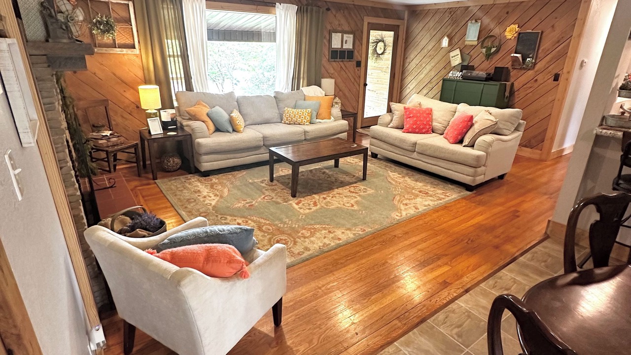 Photo of Livingroom in Helenwood