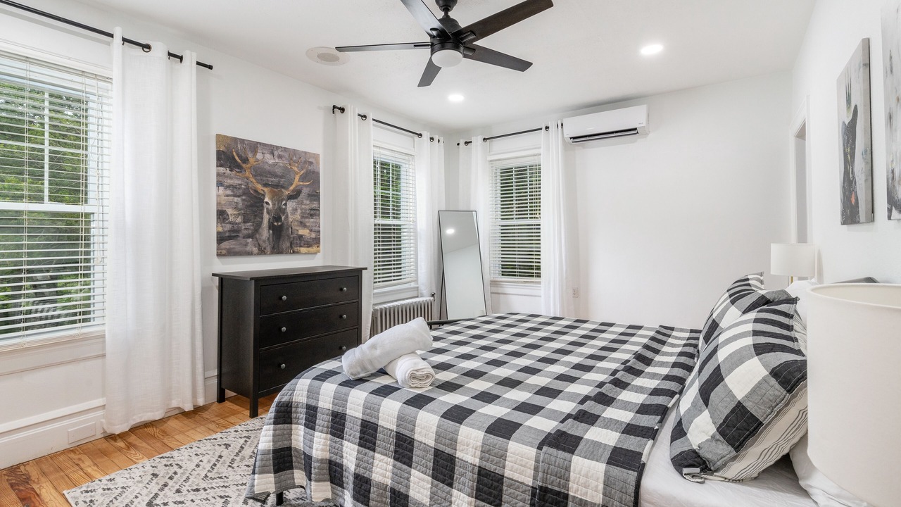 Photo of Bedroom in Mount Pocono
