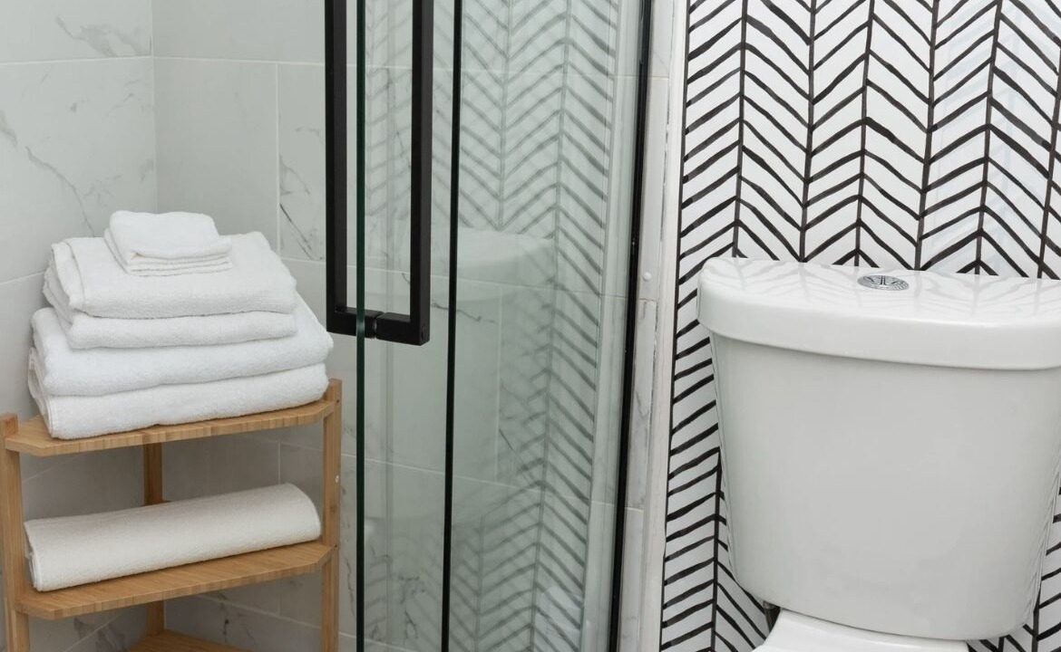 Photo of Bathroom in Point Breeze