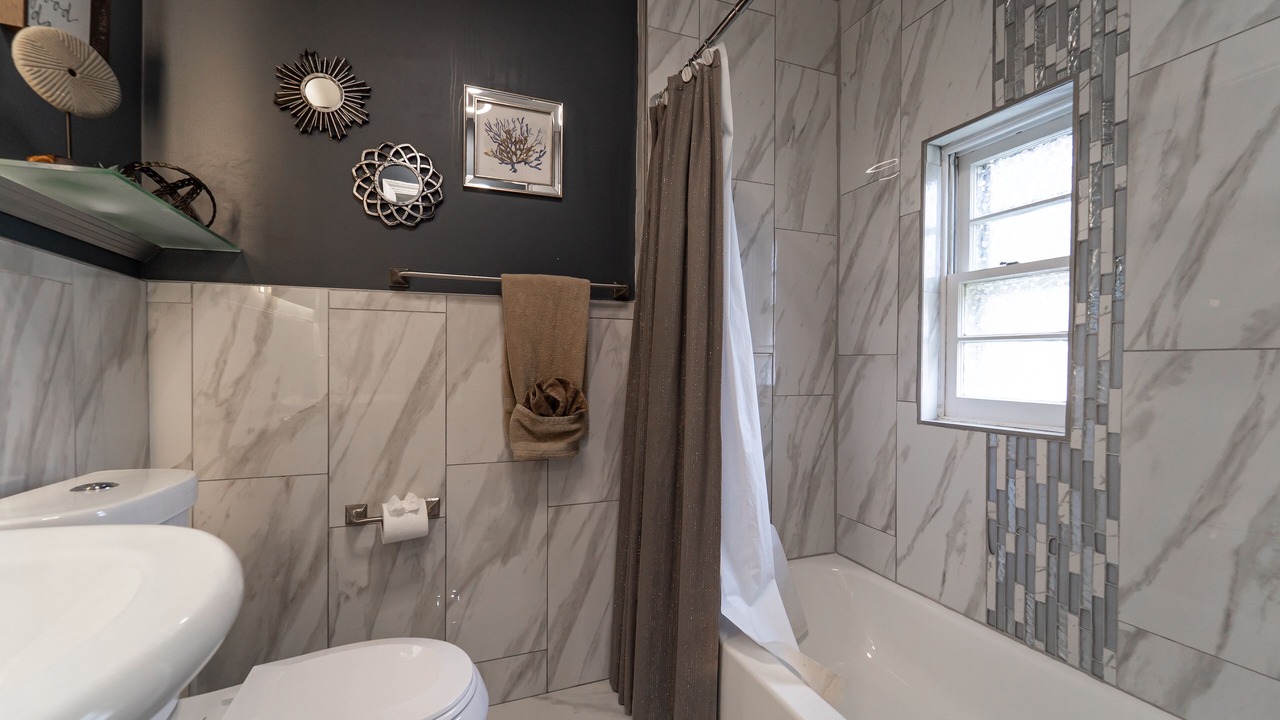 Photo of Bathroom in Washington