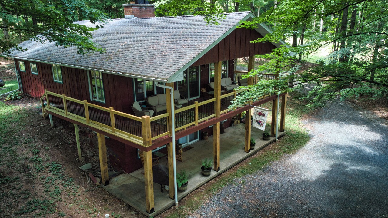 Photo of Patio Balcony in Wellsboro