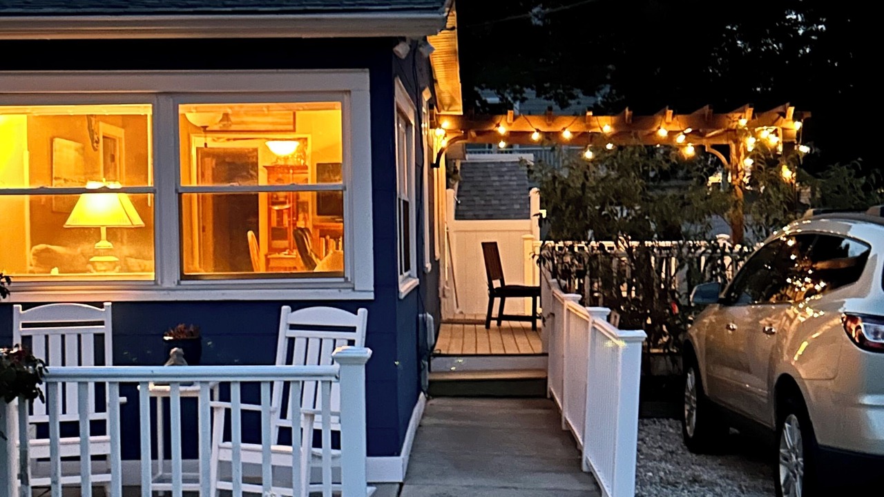 Photo of Patio Balcony in Town Bank