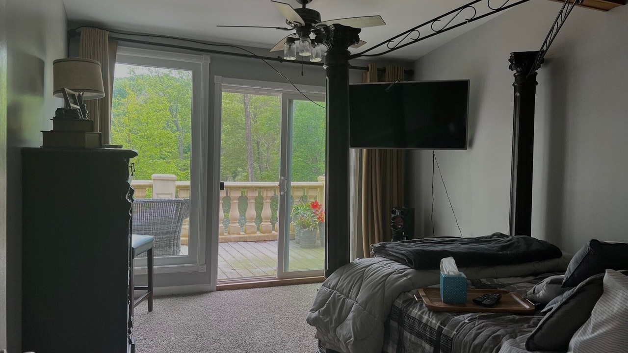 Photo of Bedroom in Greentown