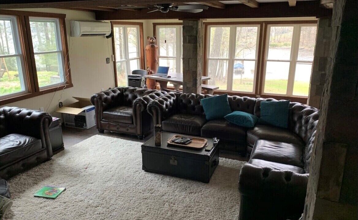 Photo of Livingroom in Greentown