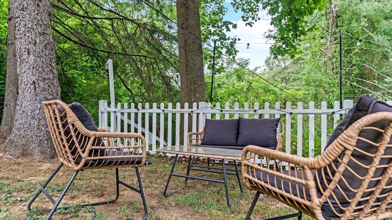 Photo of Outdoor in Wagontown
