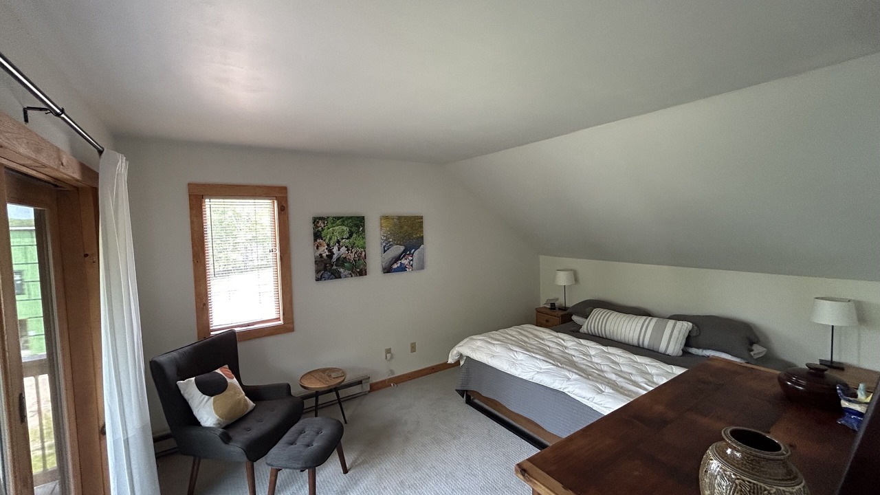 Photo of Bedroom in Highland Lake