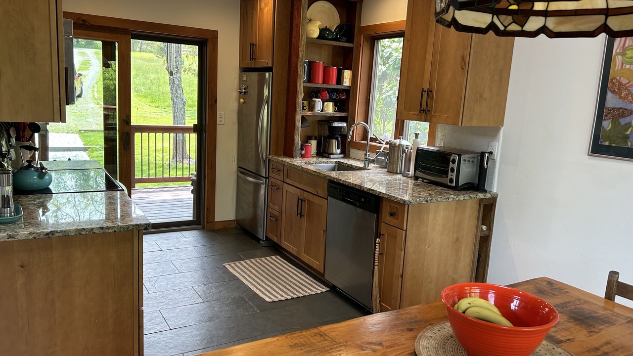 Photo of Kitchen in Highland Lake