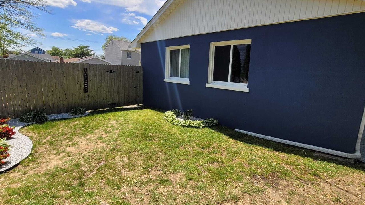 Photo of Outdoor in New Monmouth