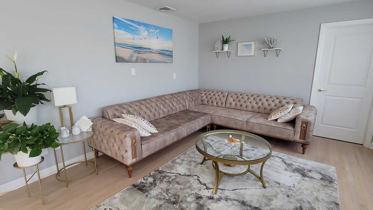Photo of Livingroom in New Monmouth