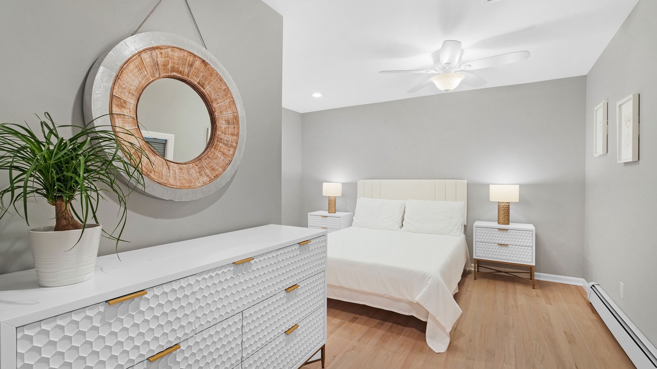Photo of Bedroom in New Monmouth