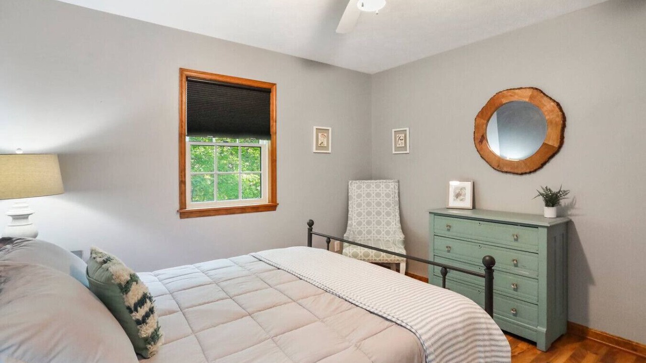 Photo of Bedroom in Berkeley Springs