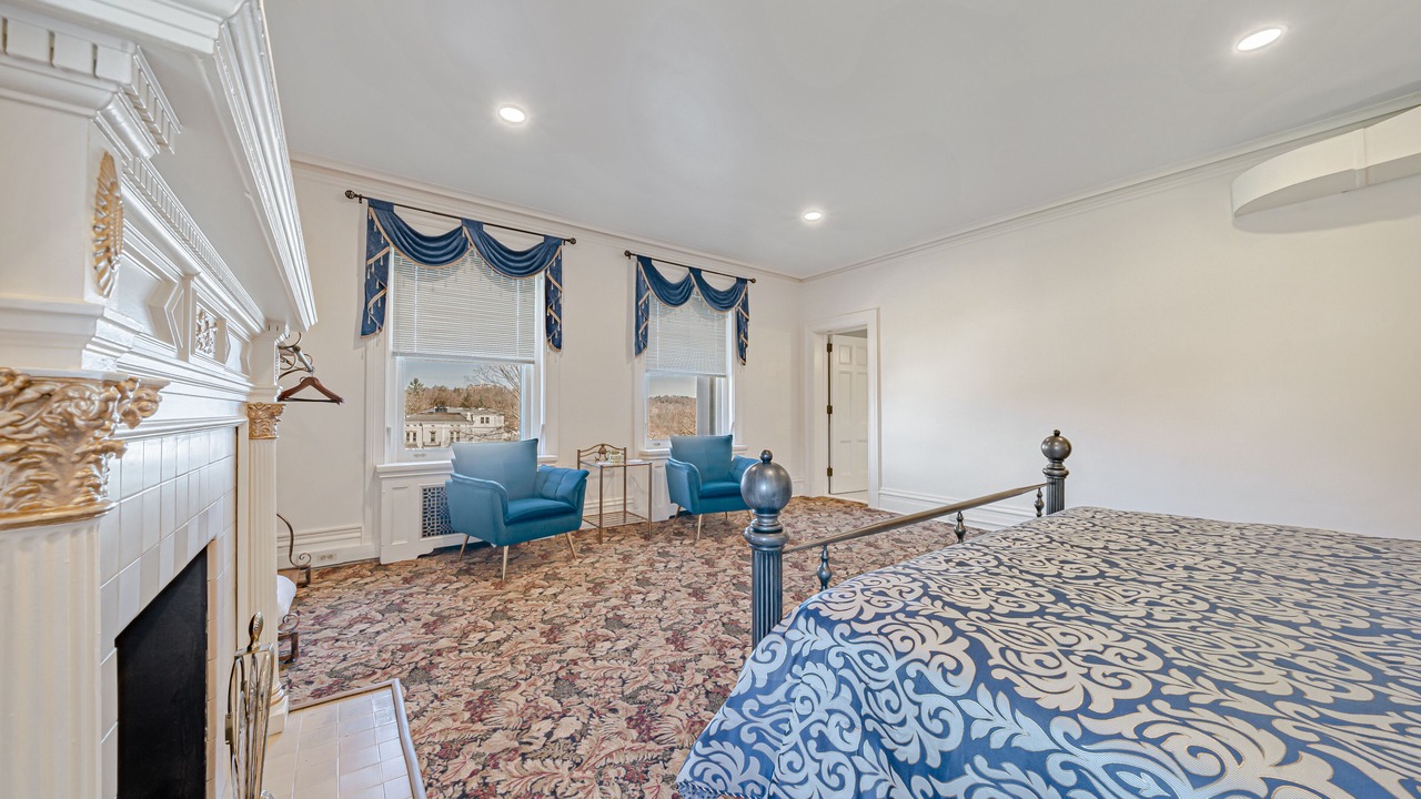 Photo of Bedroom in Greensburg