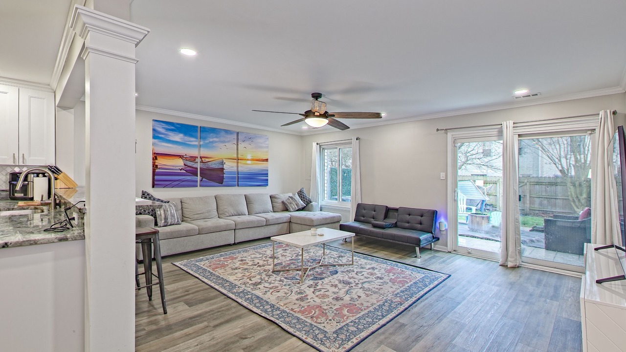 Photo of Livingroom in Norfolk - Virginia Beach
