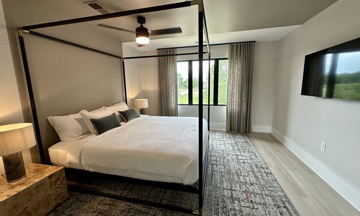 Photo of Bedroom in New Pathways