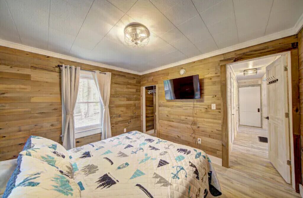 Photo of Bedroom in Hawley
