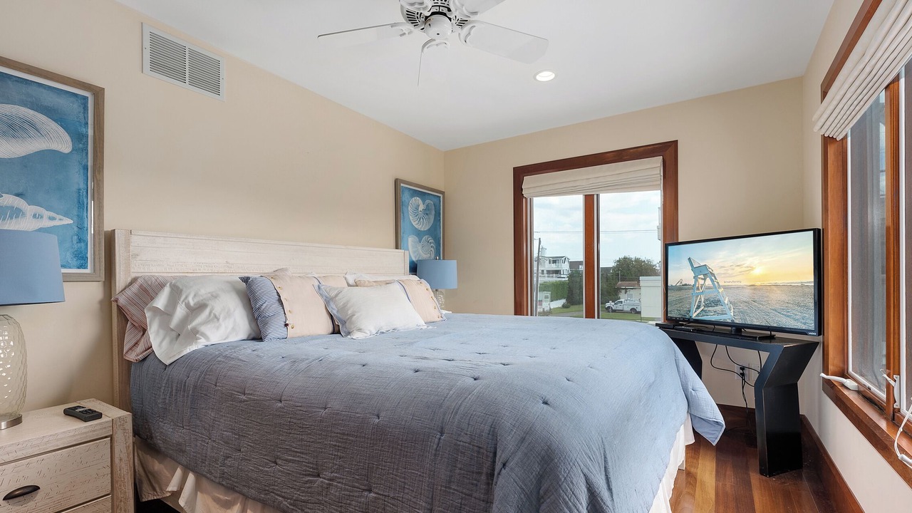 Photo of Bedroom in Avalon
