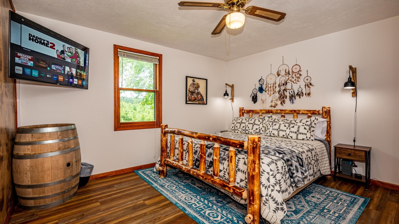 Photo of Bedroom in Gnaw Bone