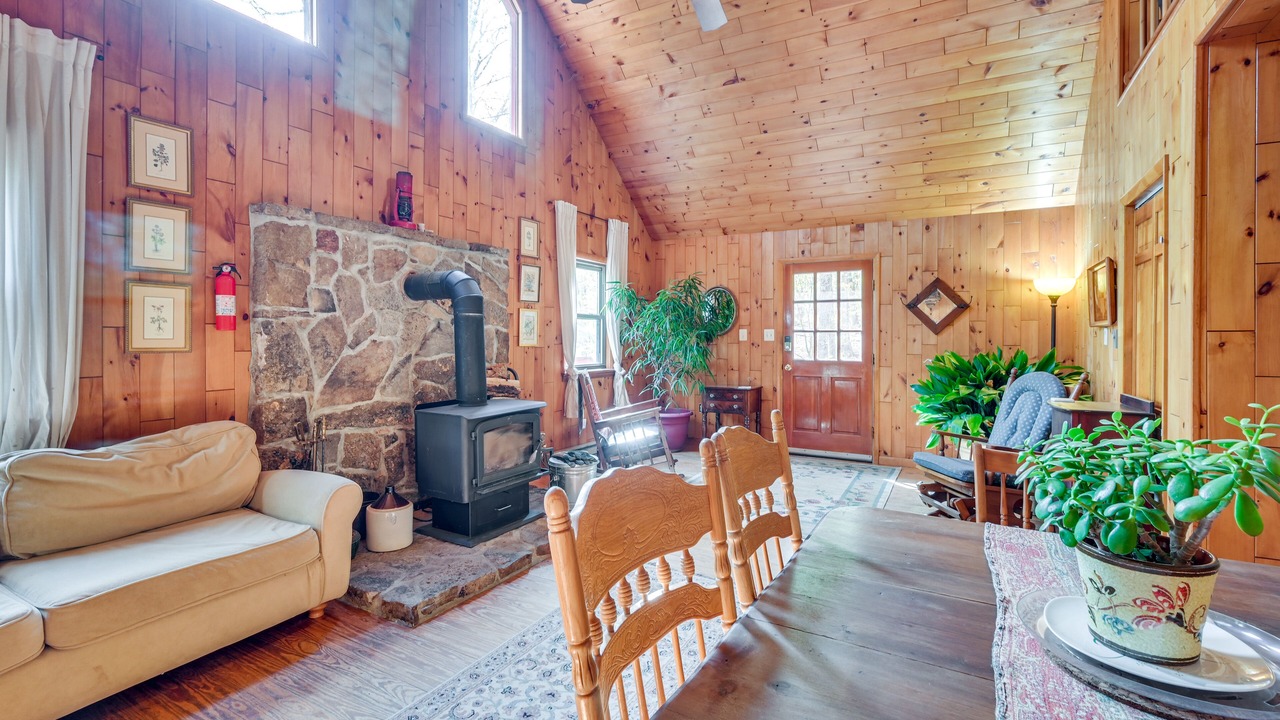 Photo of Livingroom in Great Cacapon