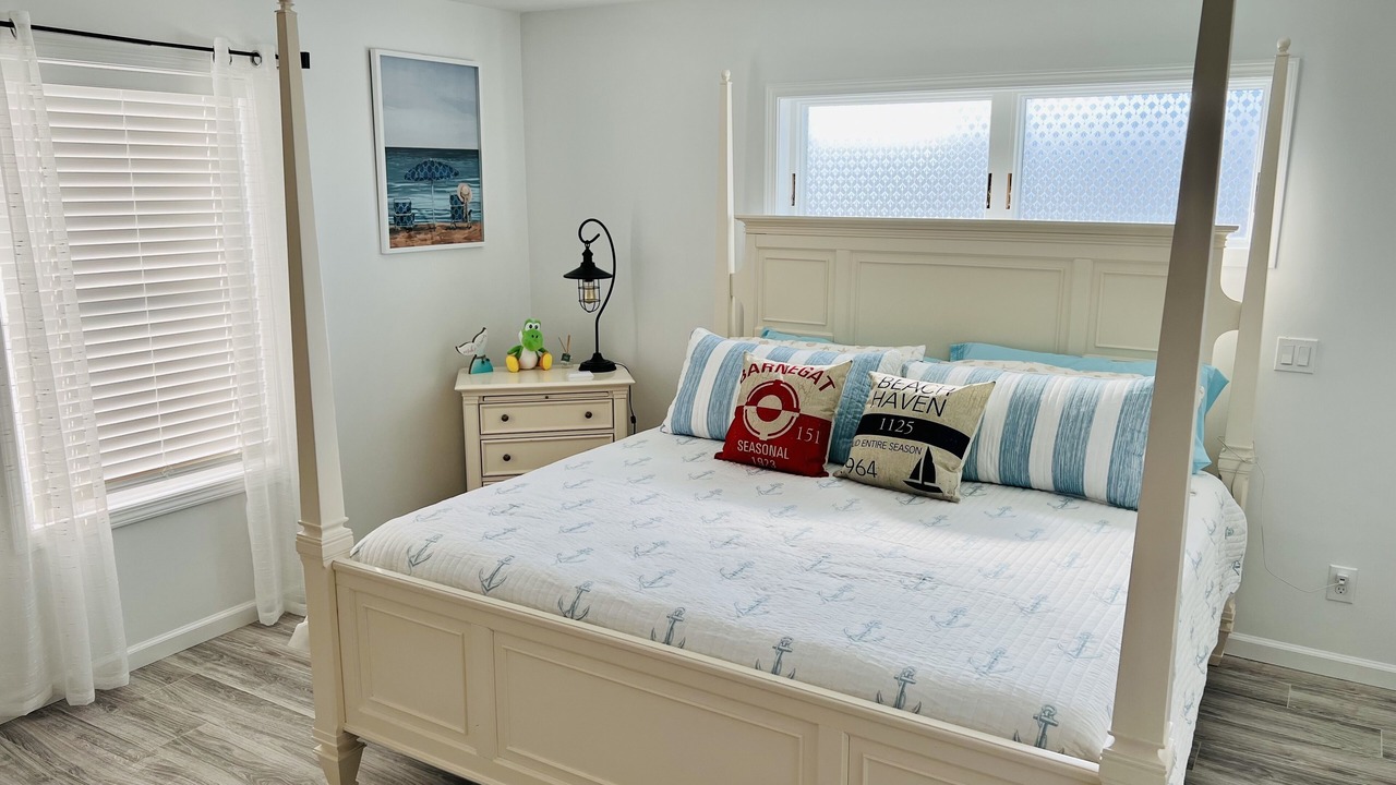 Photo of Bedroom in Beach Haven West