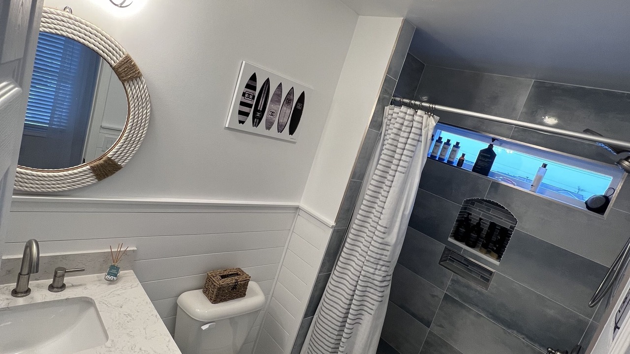 Photo of Bathroom in Beach Haven West