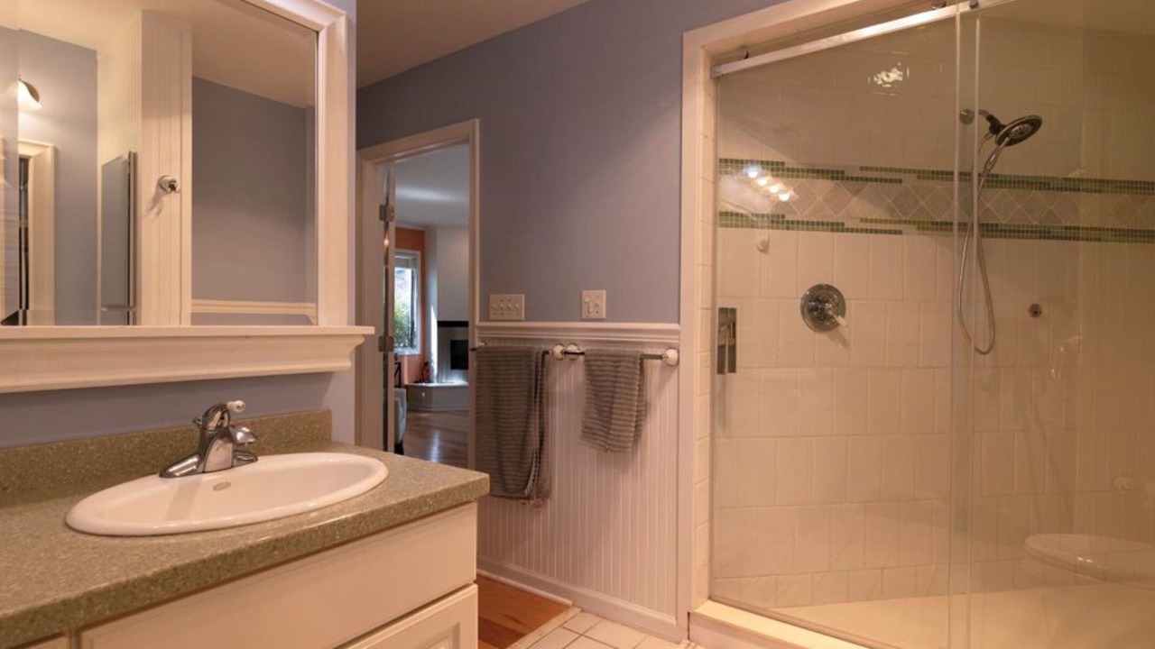 Photo of Bathroom in Royal Oak
