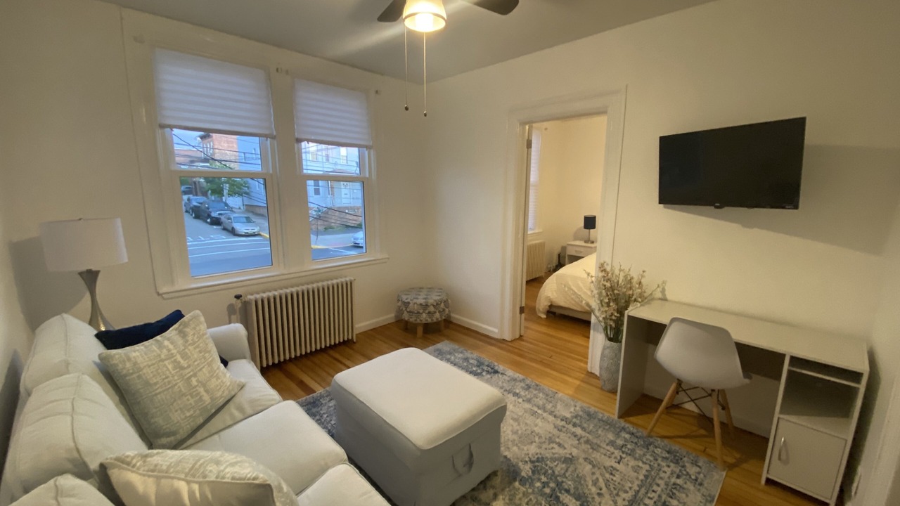 Photo of Livingroom in Jersey City