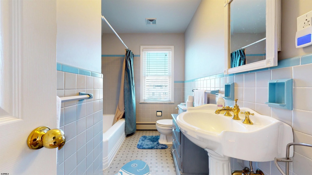 Photo of Bathroom in A-Zone