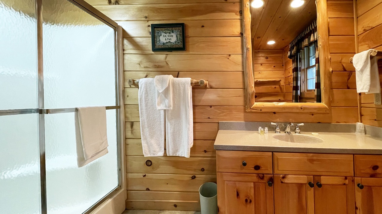 Photo of Bathroom in Reeders