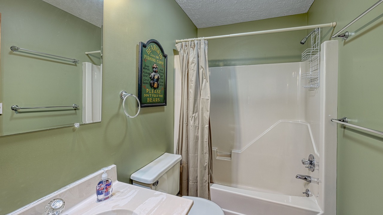Photo of Bathroom in North Glade Hills