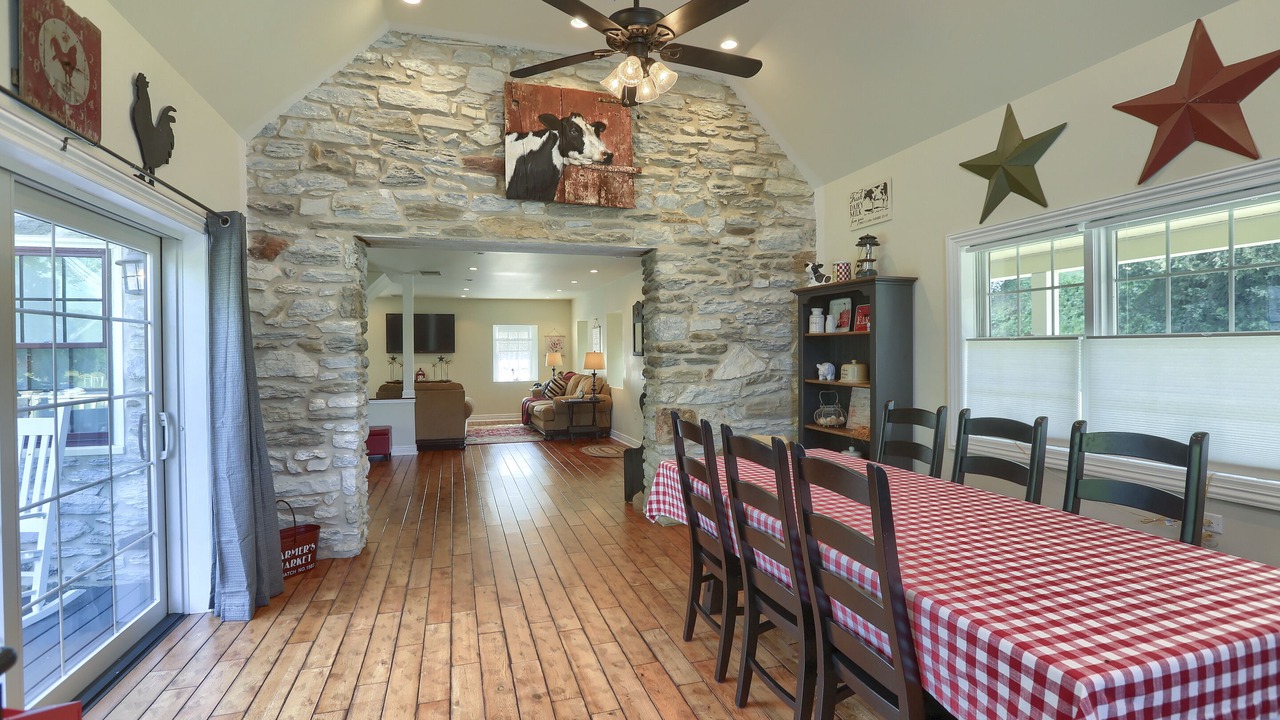 Photo of Livingroom in Refton