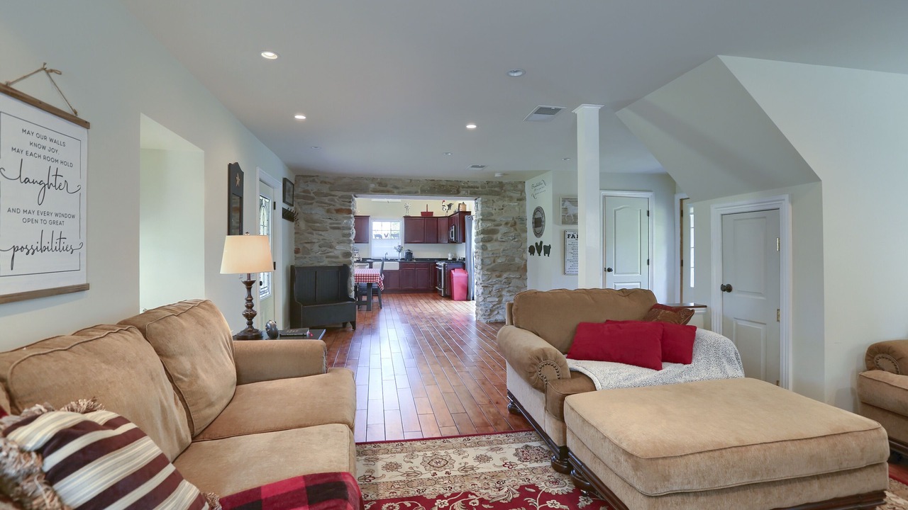 Photo of Livingroom in Refton