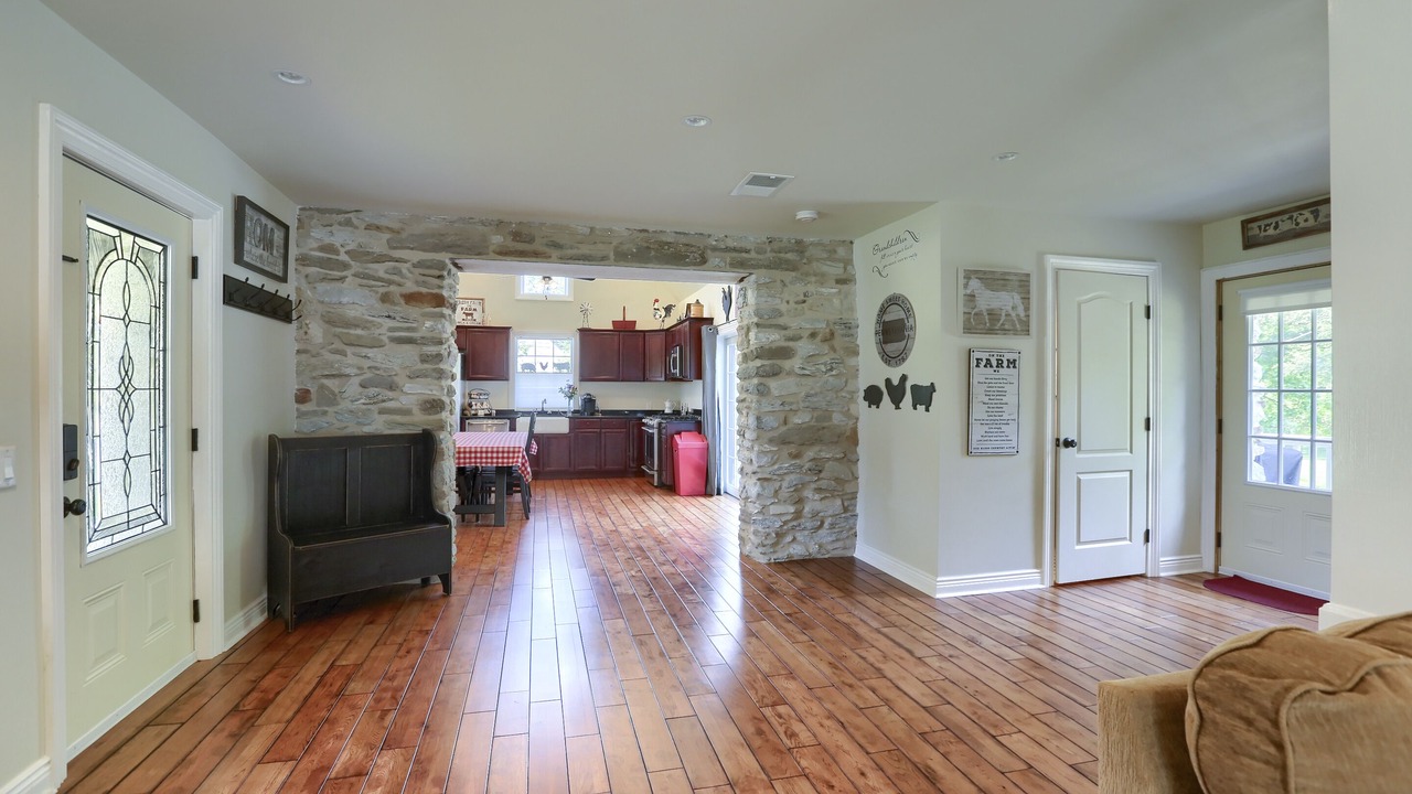 Photo of Livingroom in Refton