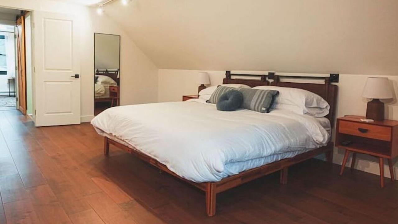 Photo of Bedroom in Greentown