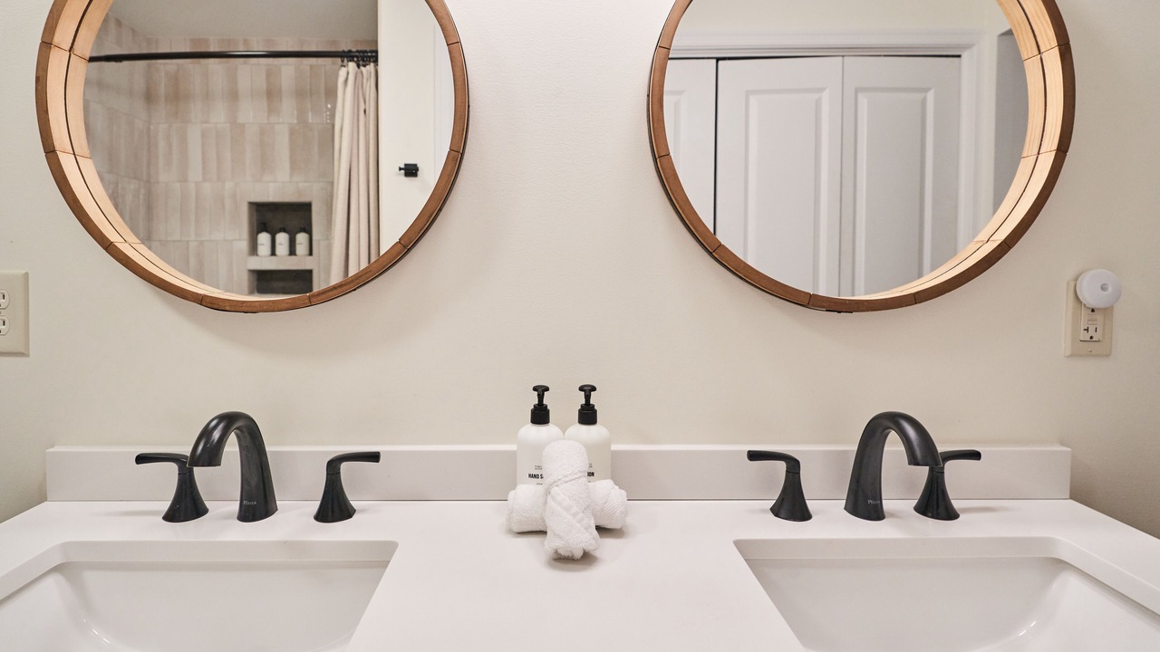 Photo of Bathroom in Greentown