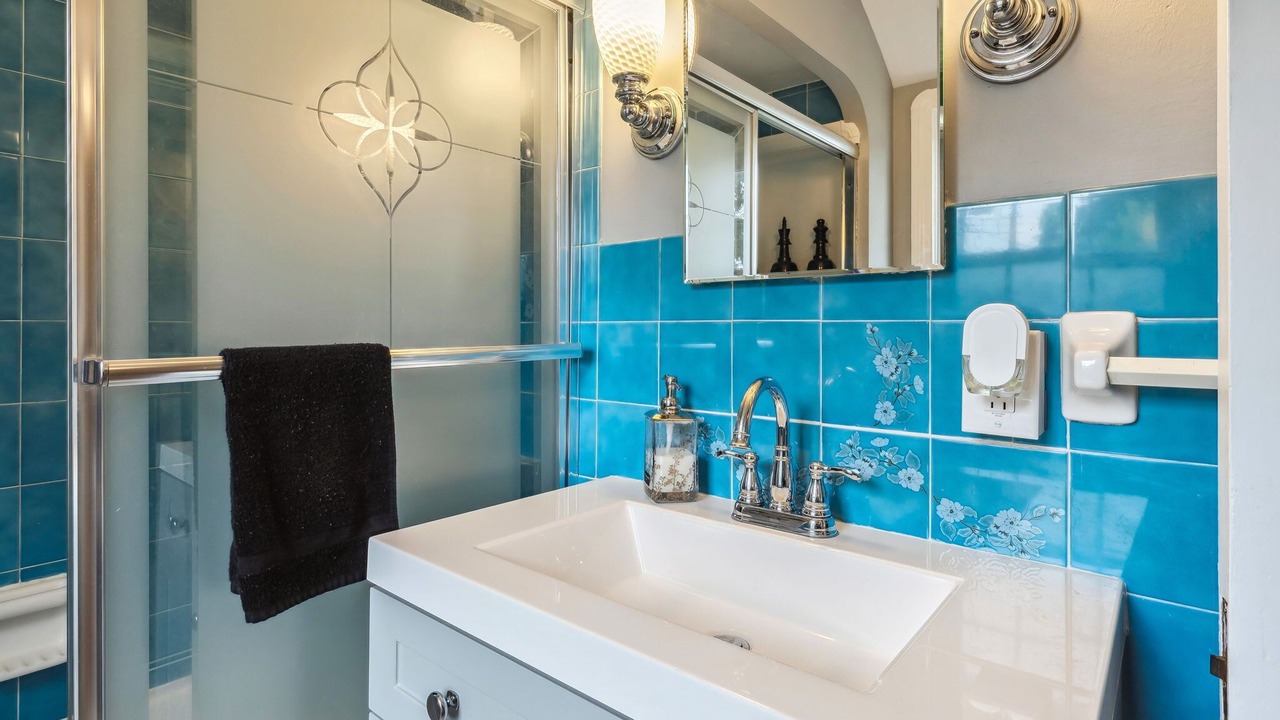 Photo of Bathroom in Cuyahoga County