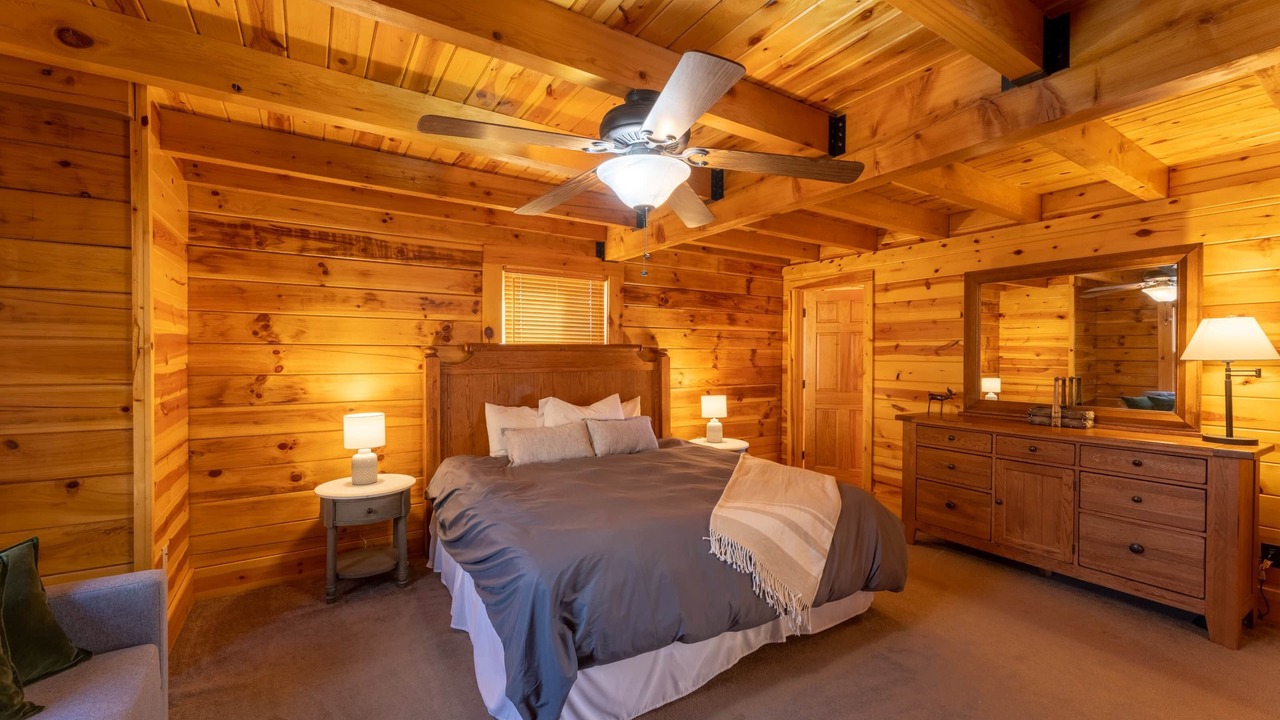Photo of Bedroom in Mace