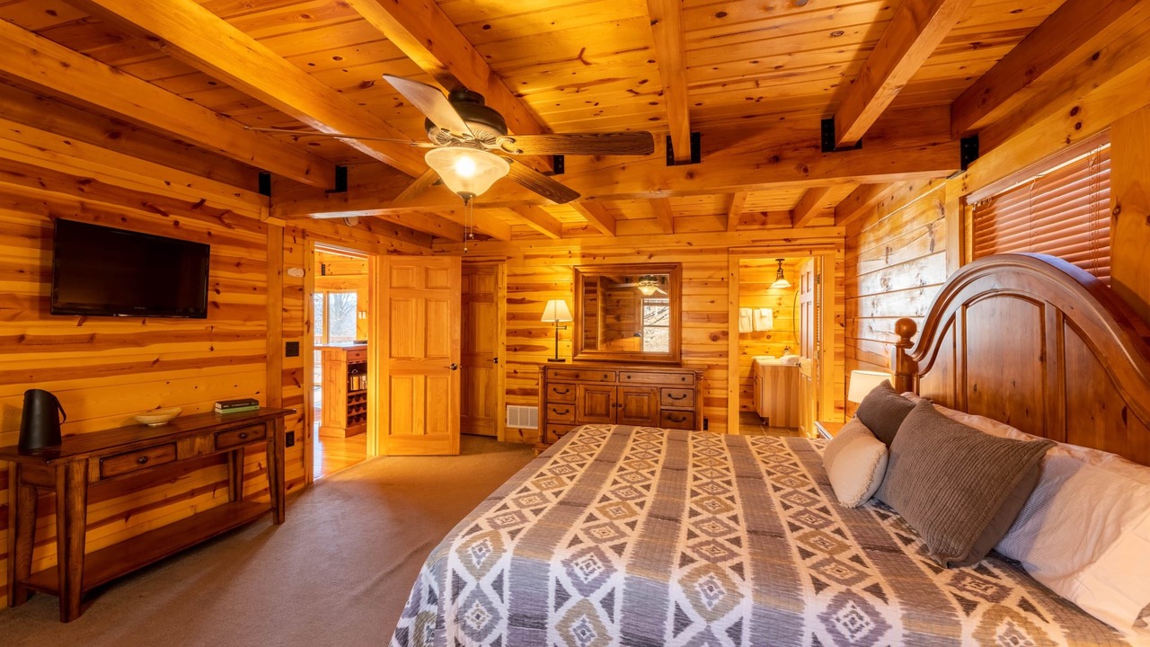 Photo of Bedroom in Mace