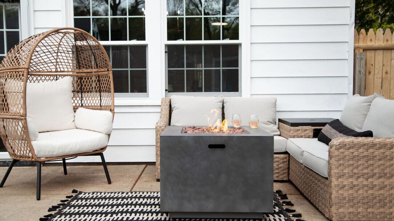 Photo of Patio Balcony in George Haywood's Lakefront