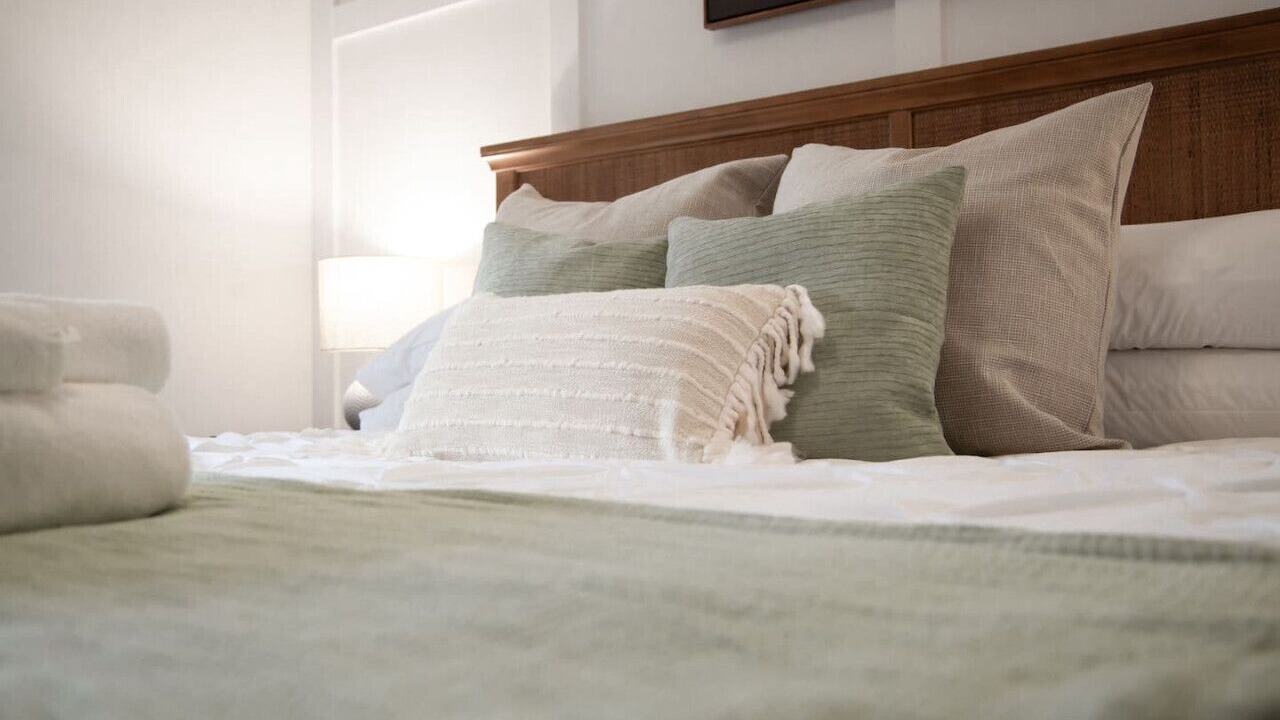 Photo of Bedroom in George Haywood's Lakefront