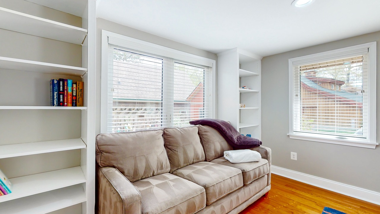 Photo of Livingroom in Herald Harbor