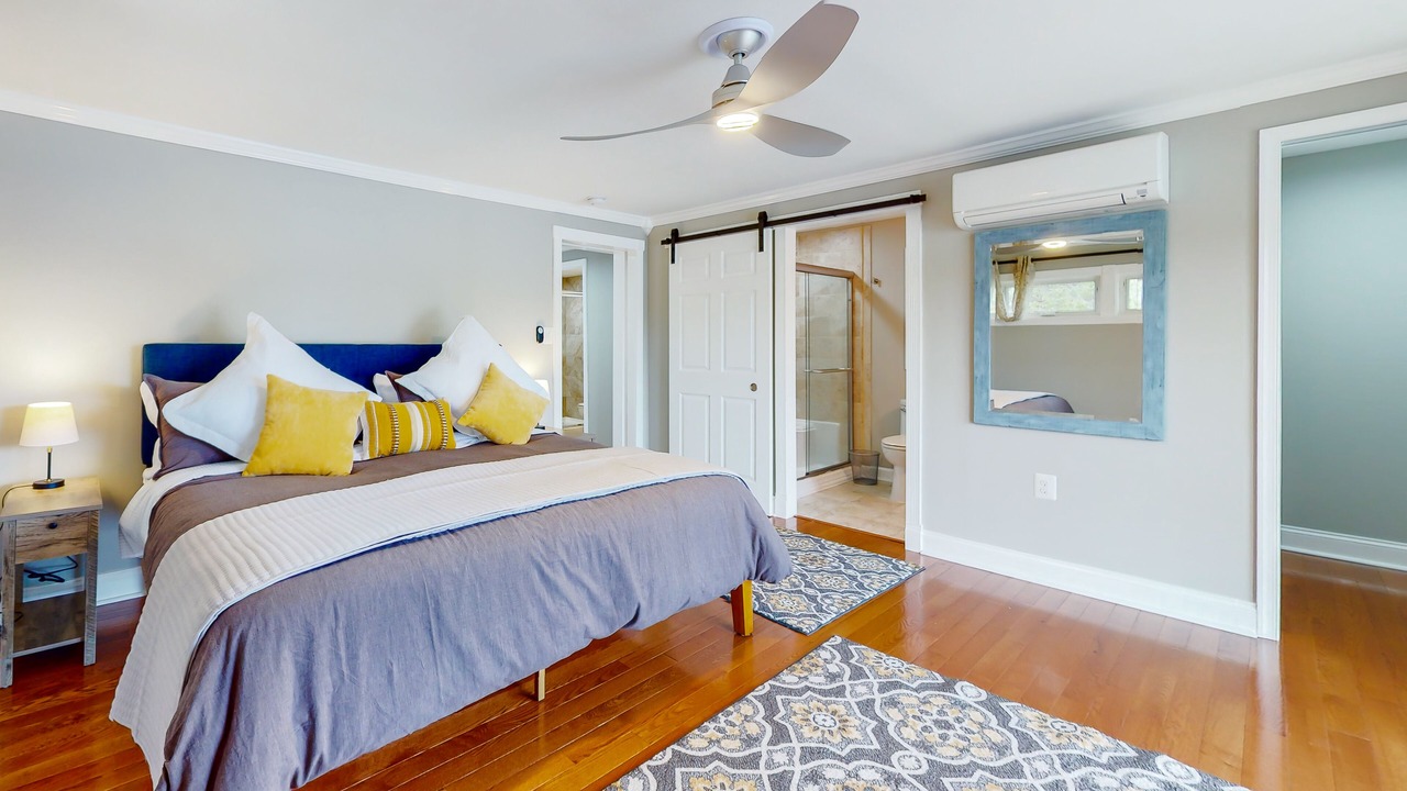 Photo of Bedroom in Herald Harbor
