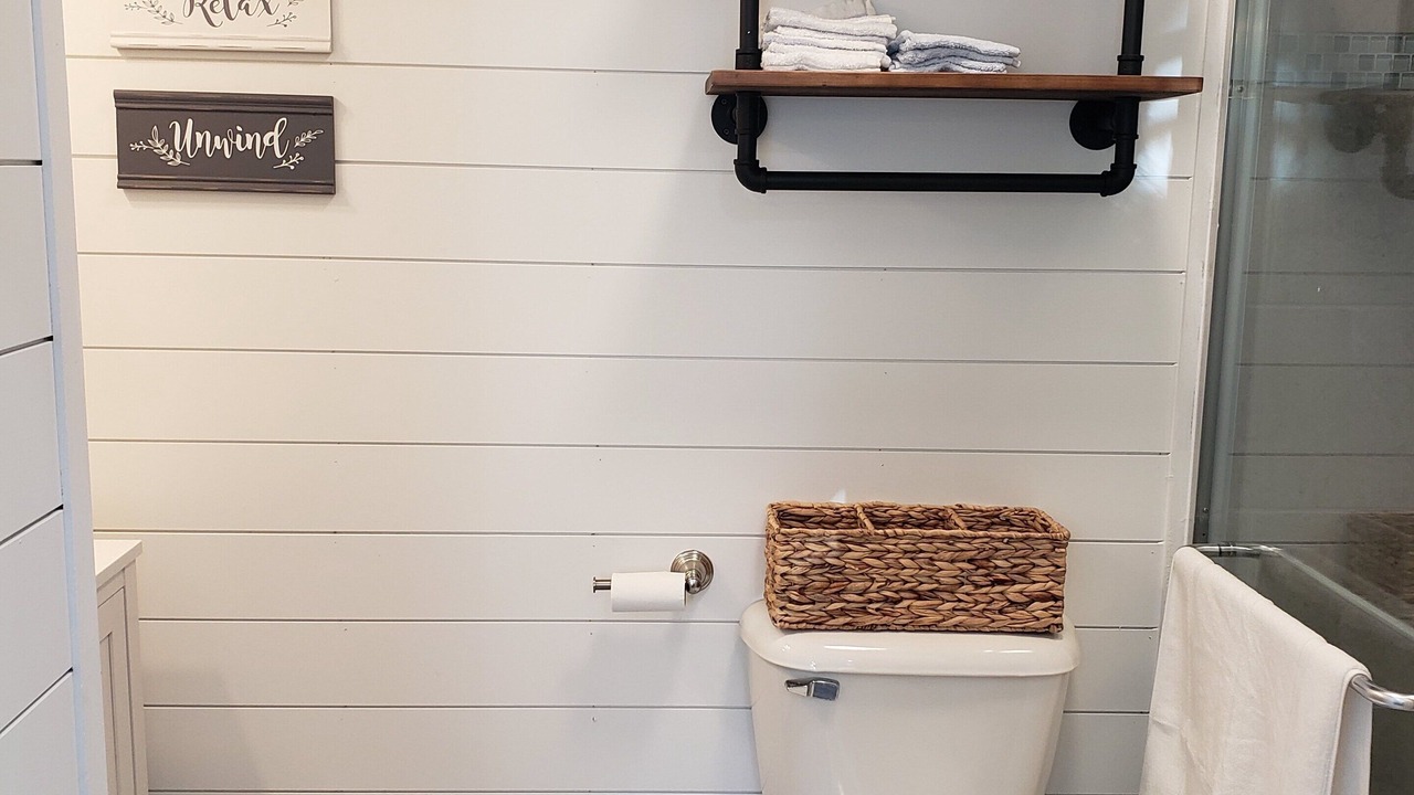Photo of Bathroom in Geneva-on-the-Lake